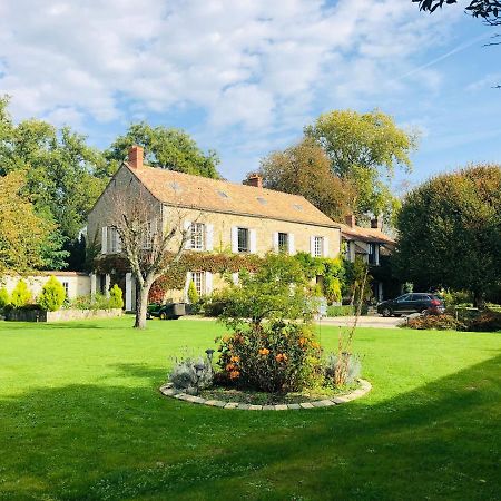 La Plaine De L'Angelus Bed & Breakfast Chailly-en-Biere Exterior photo